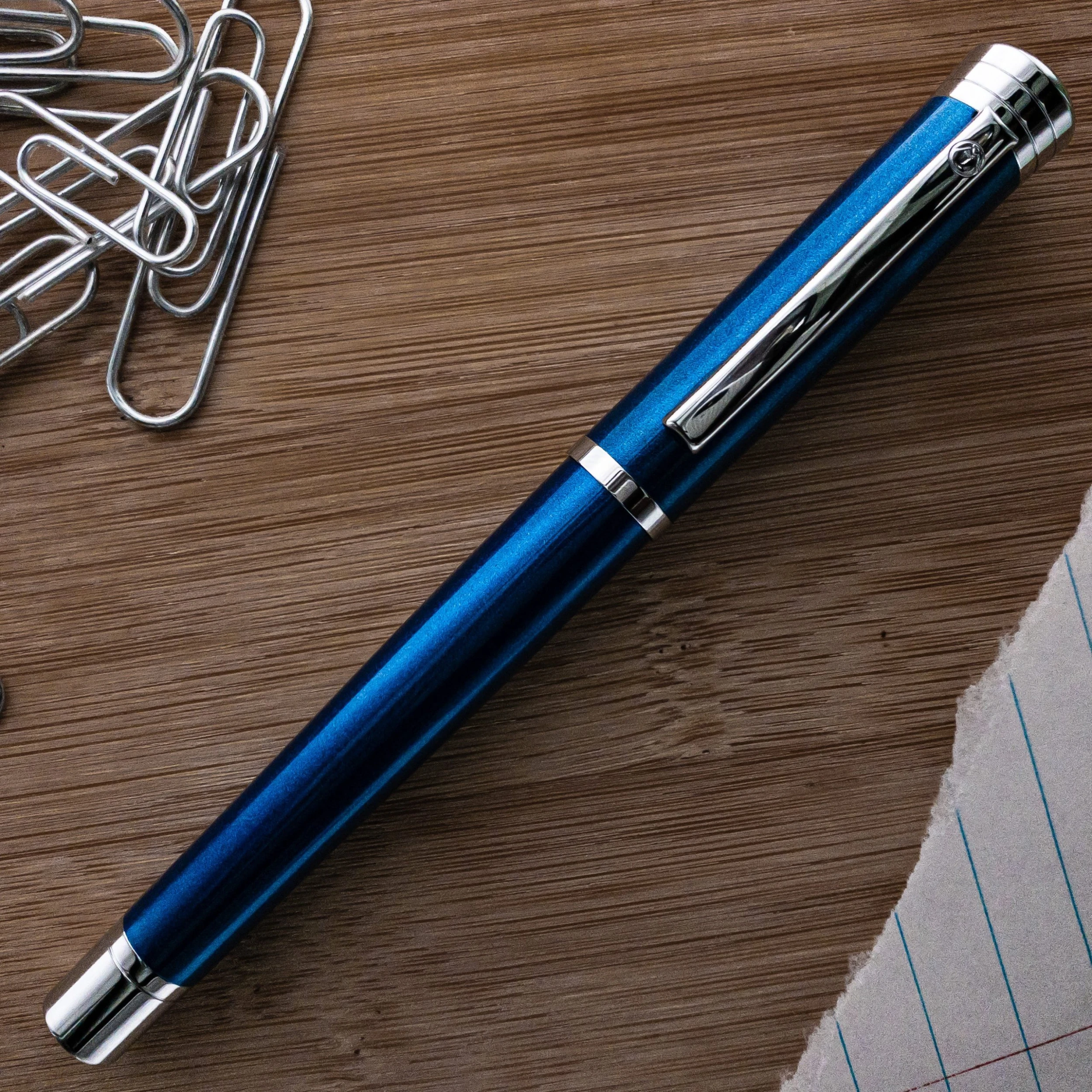 Monteverde Strata Fountain Pen, Blue & Chrome 4 Monteverde Strata Fountain Pen, Blue & Chrome - Image 2