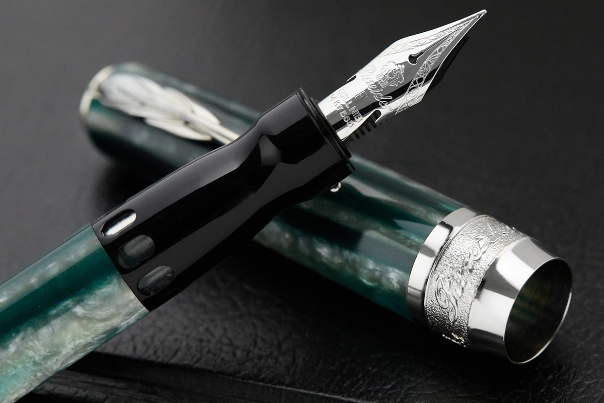 Pineider shop -Pineider shop Pineider 4