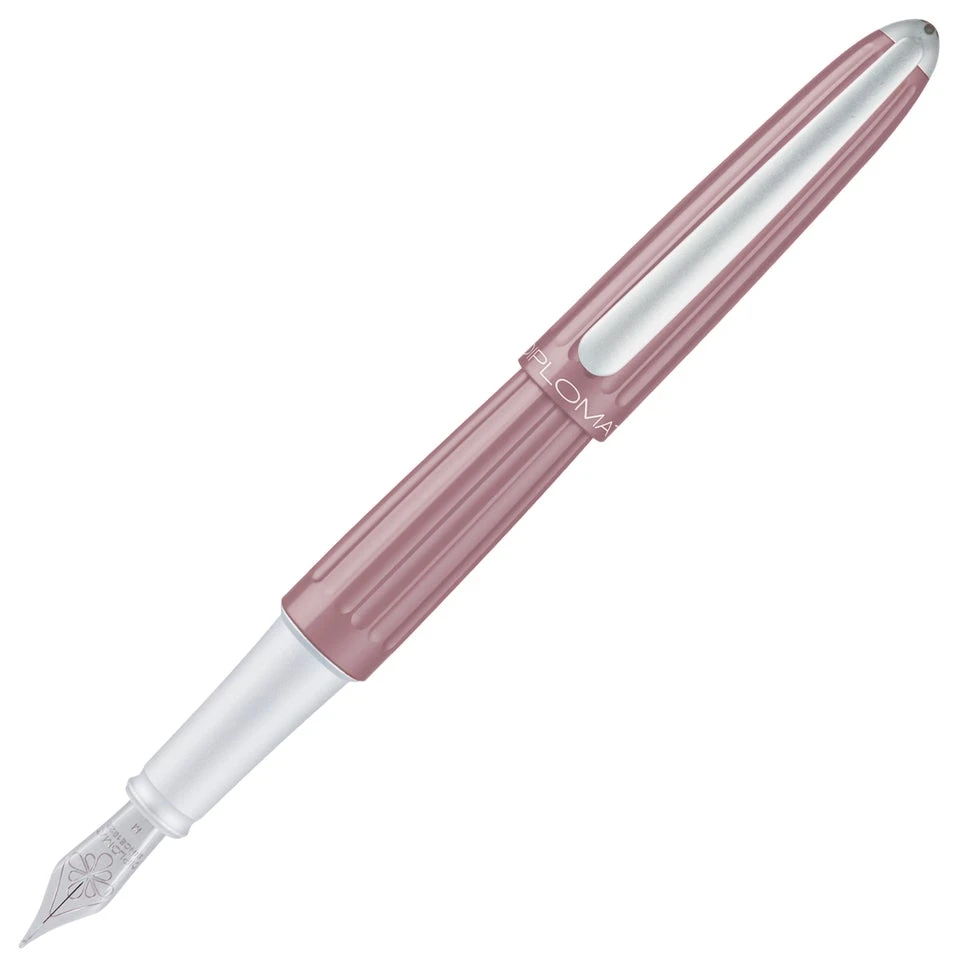 Diplomat Aero Fountain Pen Gift Set, Rose 4 Diplomat Aero Fountain Pen Gift Set, Rose - Image 2