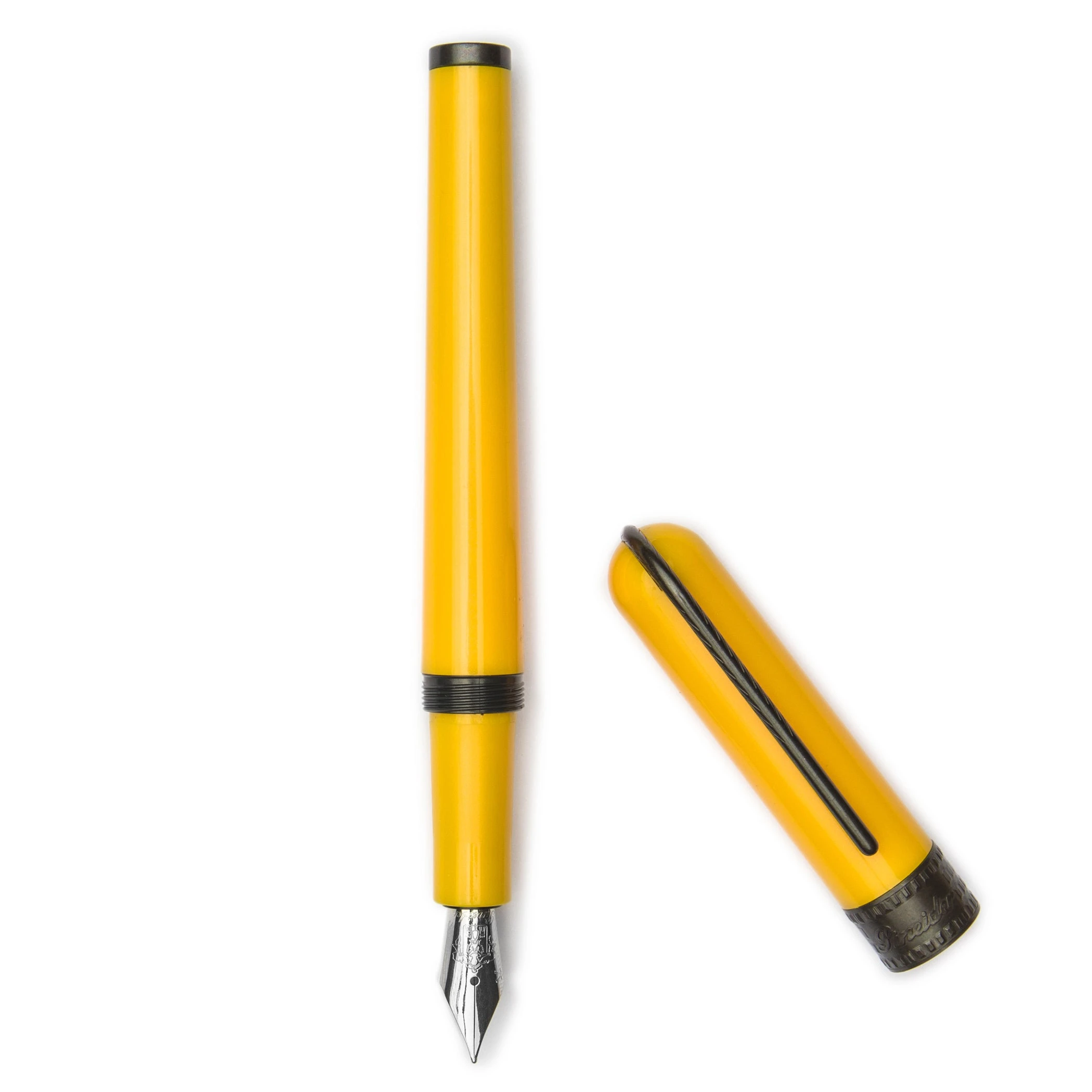 Pineider Metropolis Fountain Pen, Yellow 3 Pineider Metropolis Fountain Pen, Yellow
